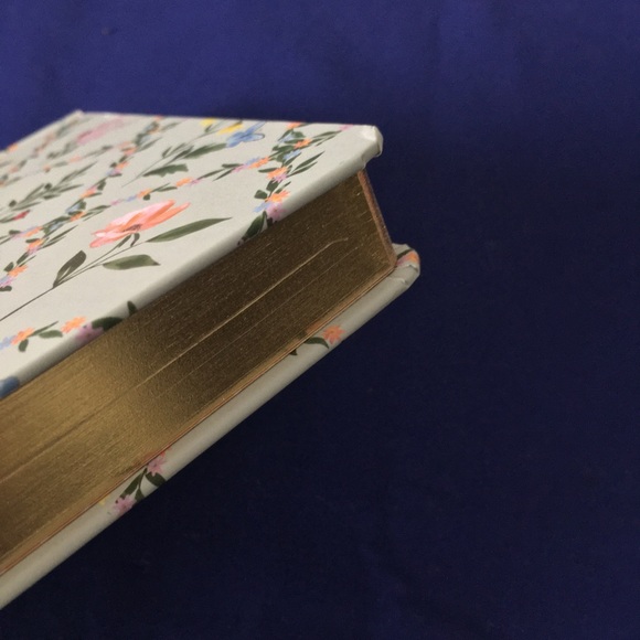 Flower Ladybug Notebook - Picture 7 of 9